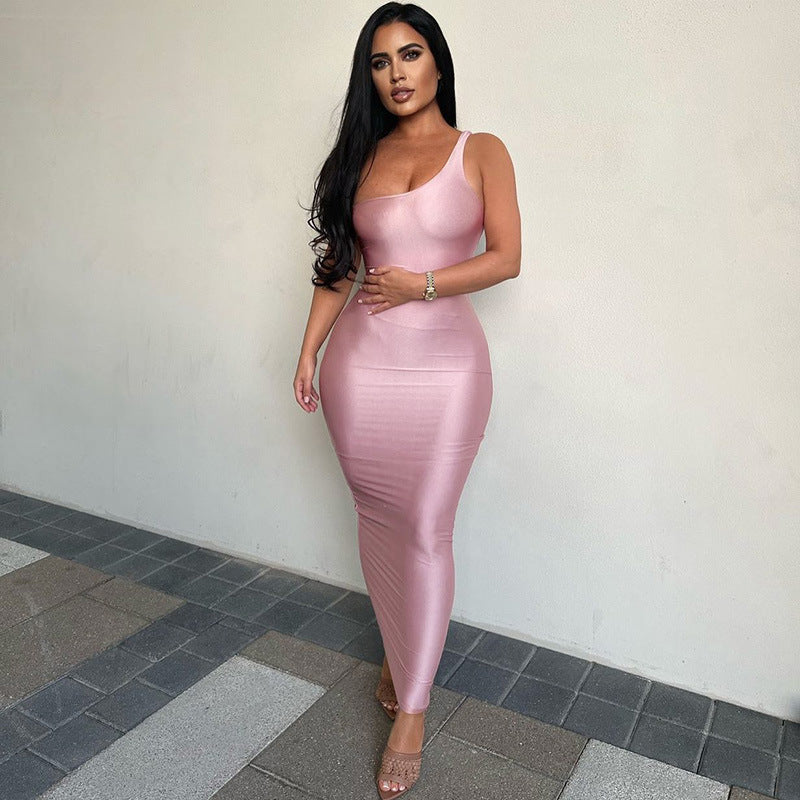 2022 European American summer new foreign trade women's clothing fashion one-shoulder sleeveless maxi dress slim-fit sexy figure flattering dress