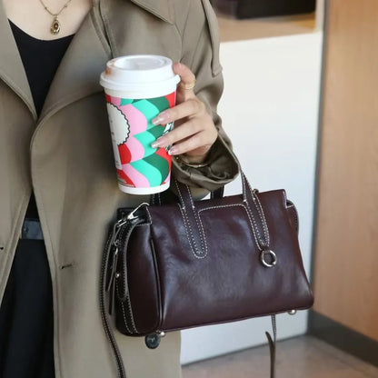 First layer cowhide women Bag Bag New retro Baidu High sense shoulder messenger bag female large capacity commuter hand-carrying bag