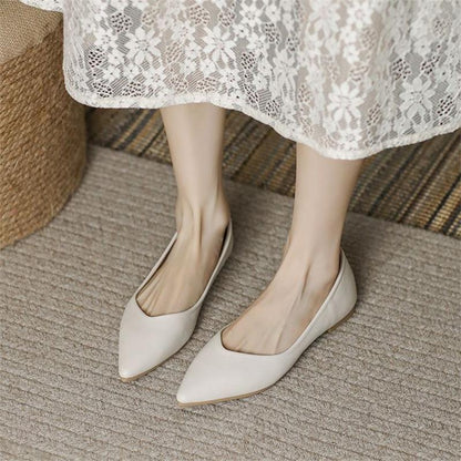 French flat pumps 2025 new spring and autumn pointed gentle fairy lady commuter low-cut work shoes plus size nurse shoes