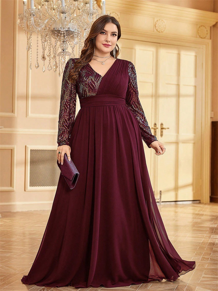 Plus size elegante lange avondjurk met V-hals en lange mouwen met kleurrijke lovertjes en kraaltjes