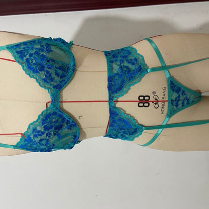 sexy lingerie outside European and American underwear sexy embroidered ribbon steel ring girl sexy hollow underwear three-piece set