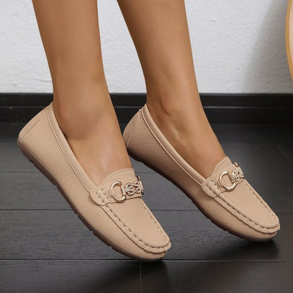 Plus size Doug shoes women 2025 Spring and Autumn New Korean style round head fashion metal chain flat casual shoes women