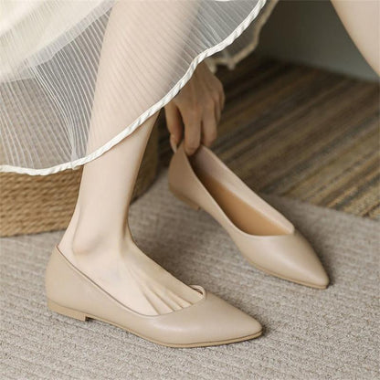 French flat pumps 2025 new spring and autumn pointed gentle fairy lady commuter low-cut work shoes plus size nurse shoes