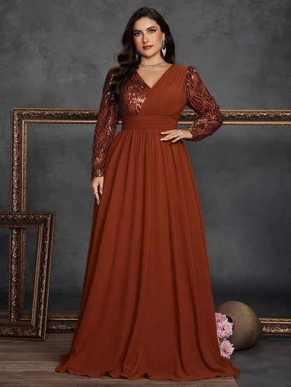 Plus size elegante lange avondjurk met V-hals en lange mouwen met kleurrijke lovertjes en kraaltjes