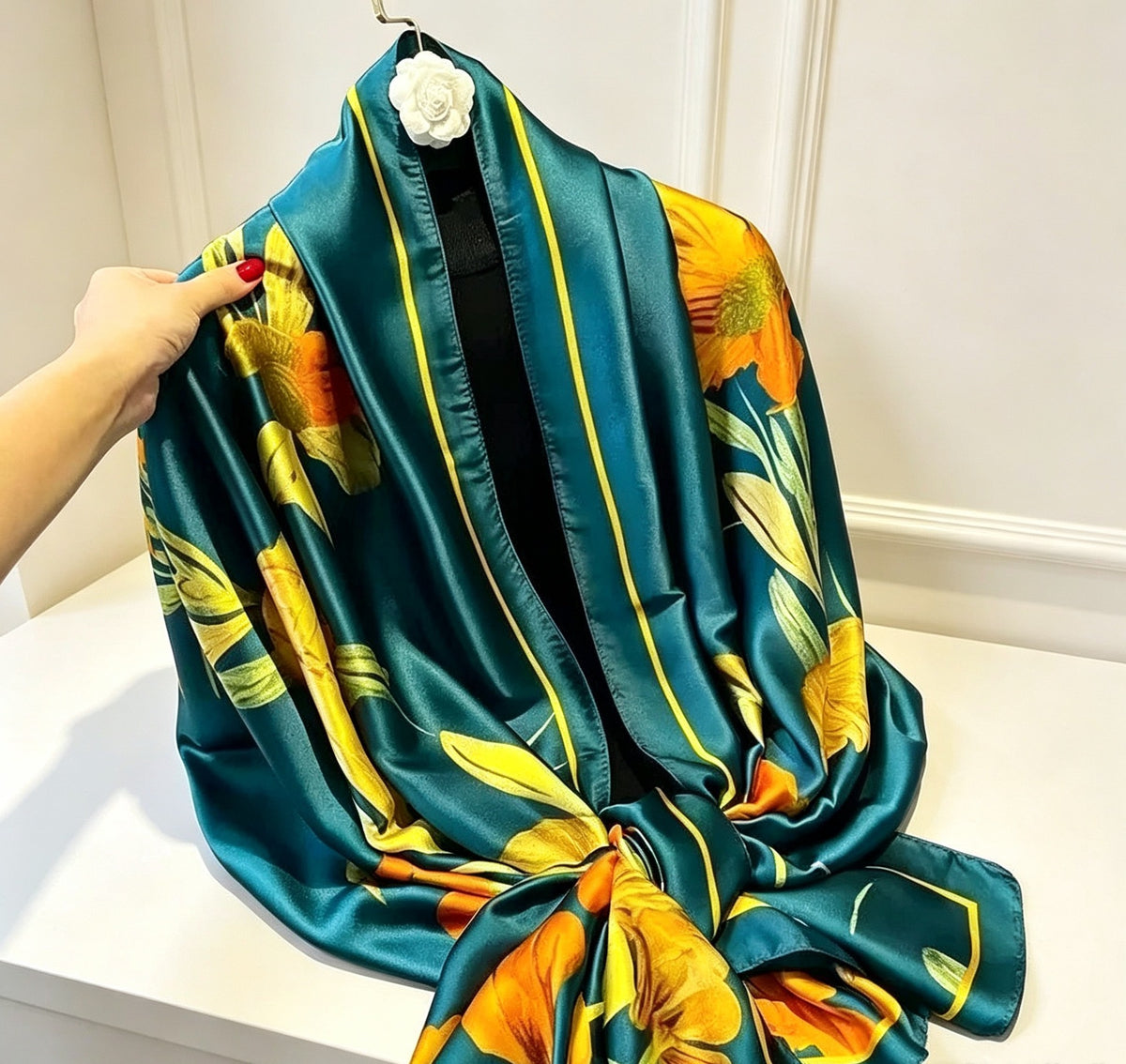Women's Lijin Satin Scarf Floral Print Shawl