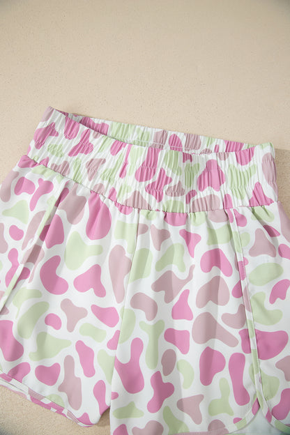 Camouflageprint shorts met hoge taille en plooien