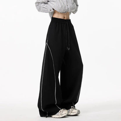 Spring/Summer Oversized, Flowy Scimitar-Style Sweatpants with Streetwear-Inspired Relaxed Fit and Wide-Leg Design