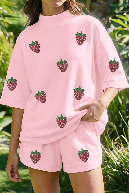 Oversized T-shirt met pailletten aardbeienprint en bijpassende casual shorts