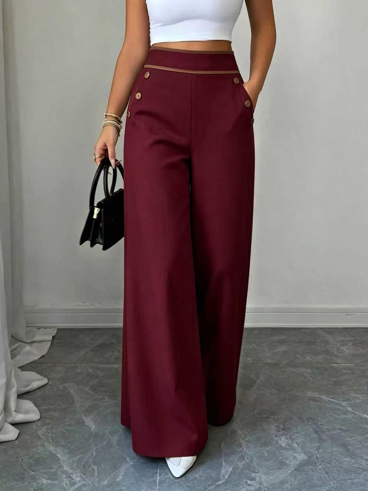 Wide-leg trousers