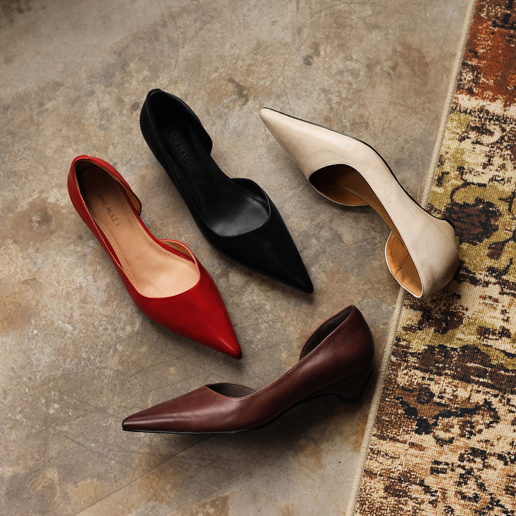 Women's Cowhide Retro Pointed Toe Sandals