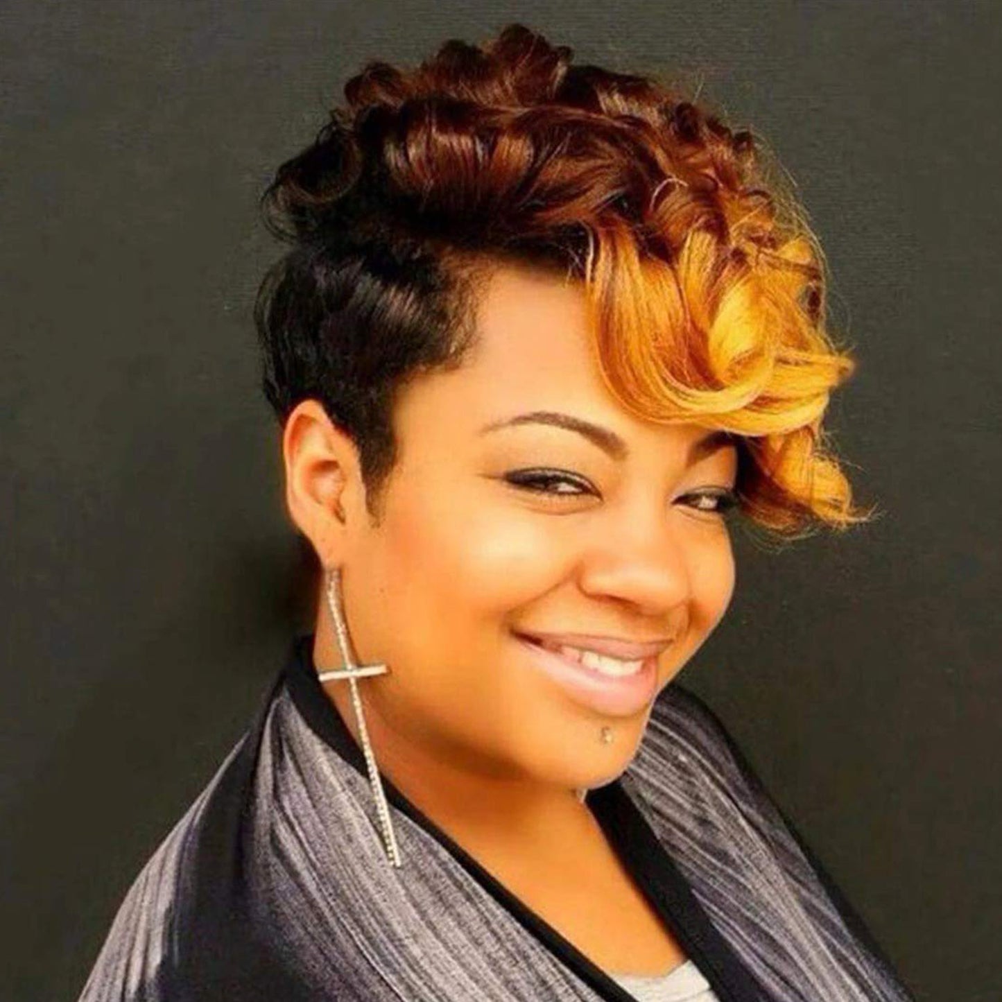 Amerikaanse korte krullende synthetisch pixie cut wig