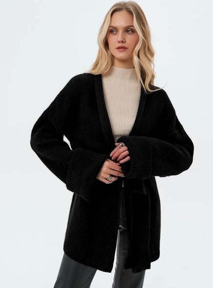 Gebreide cardigan met vetersluiting