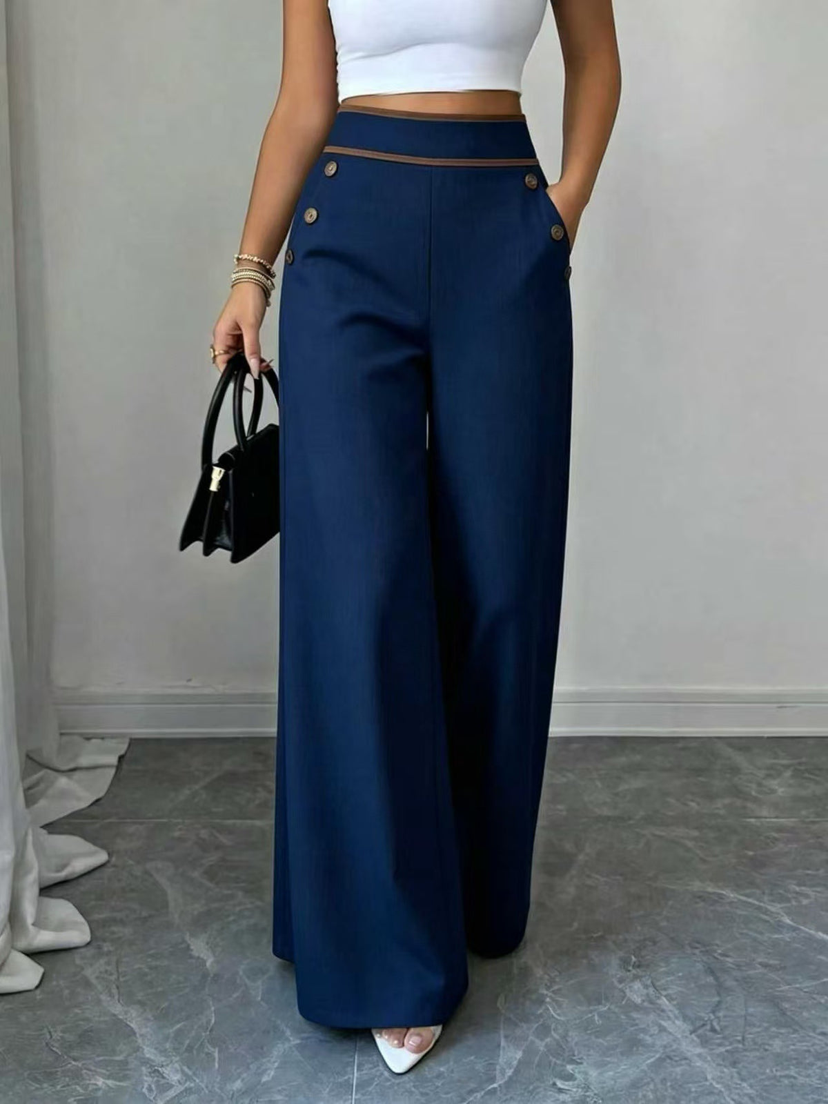 Wide-leg trousers