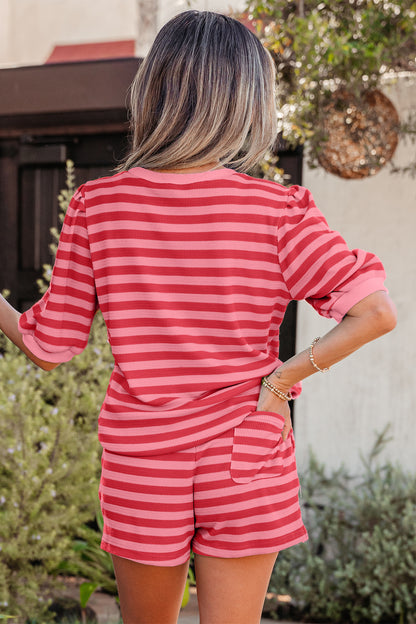 Gestreepte T-shirt met pofmouwen en bijpassende shorts