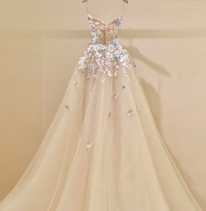 V-hals bloemen gestikte feest-avondjurk