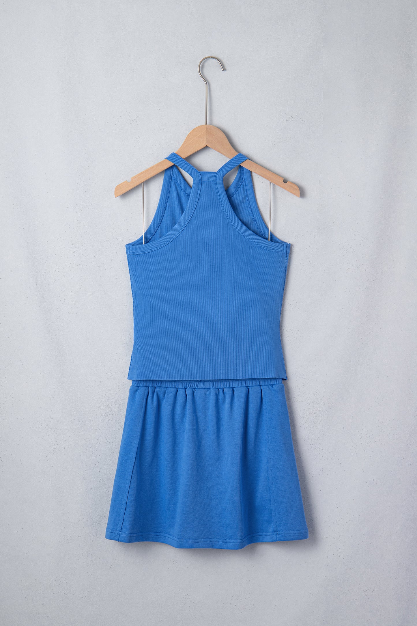 Geribde slim-fit tanktop en minirok met elastische taille 2-delige set