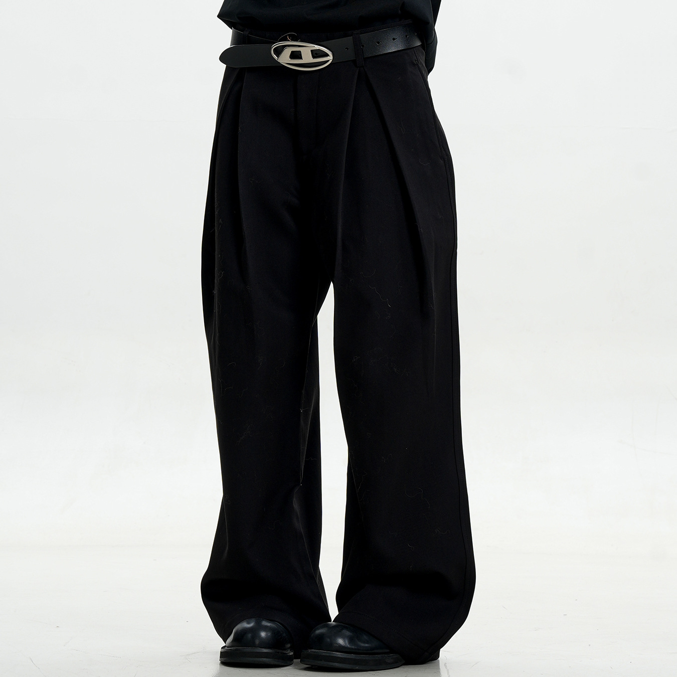 Wide-leg casual trousers