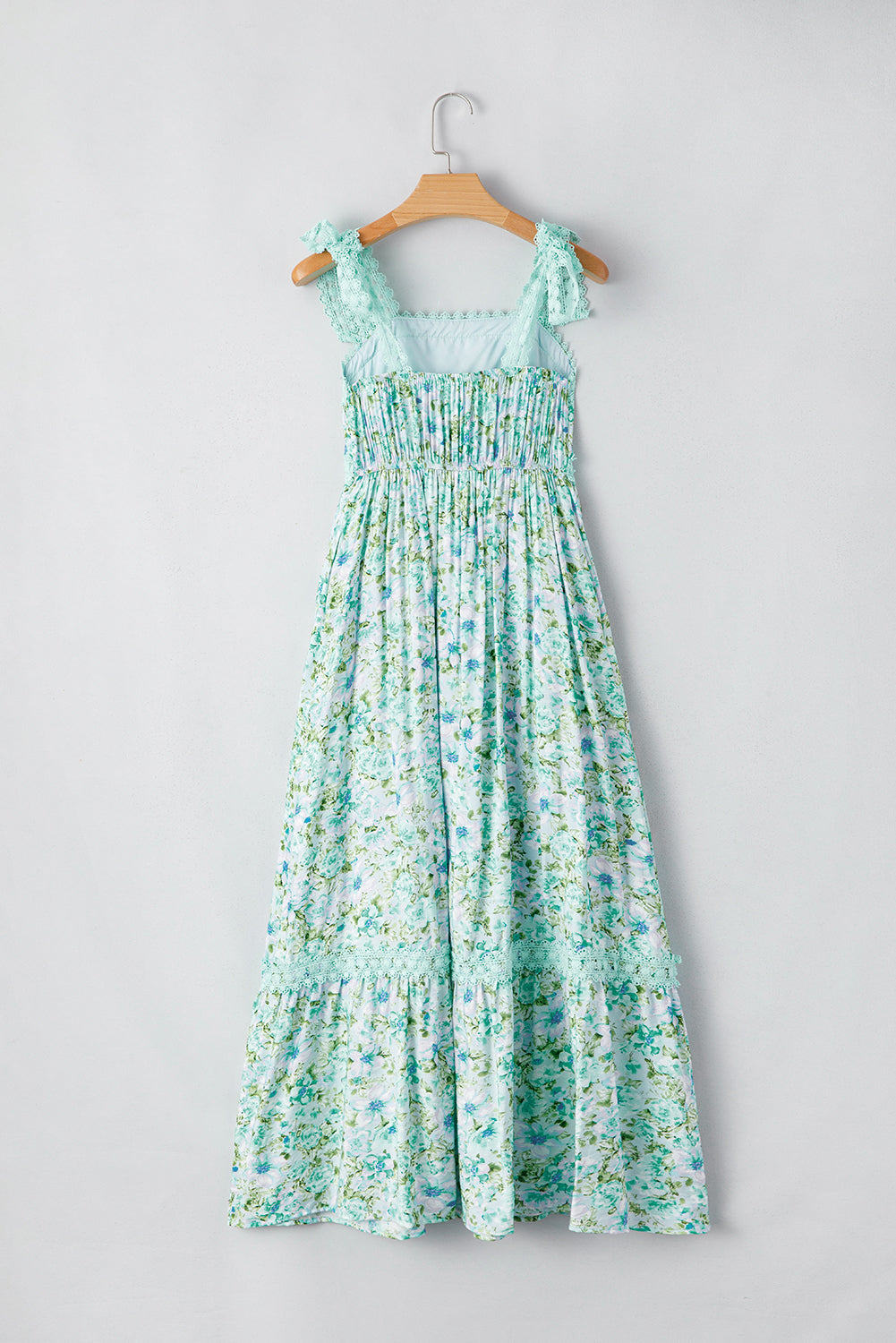 Maxi-jurk met bloemenkant strikbandjes en empiretaille