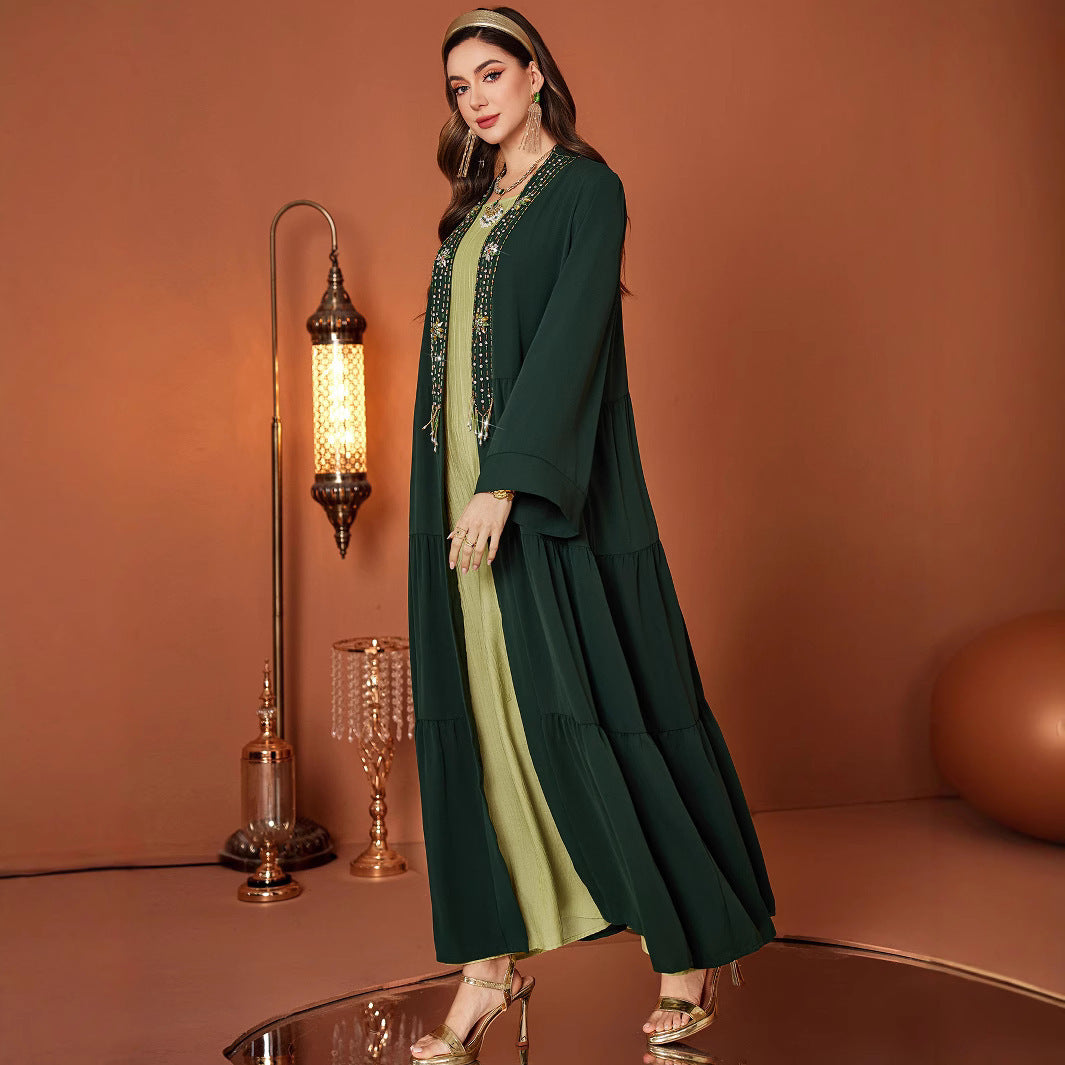 Donkergroene vintage jurk in hofstijl handgemaakt met kralen