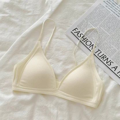 French-style deep V-neck lingerie for women