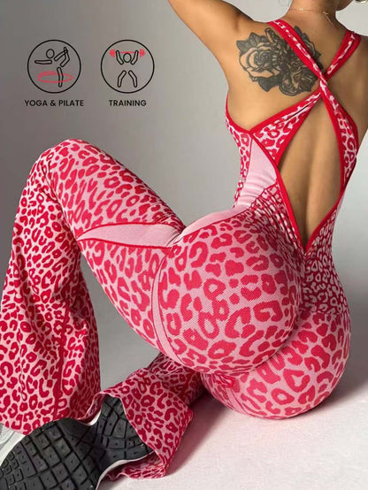 Seamless Leopard Print Yoga Suit