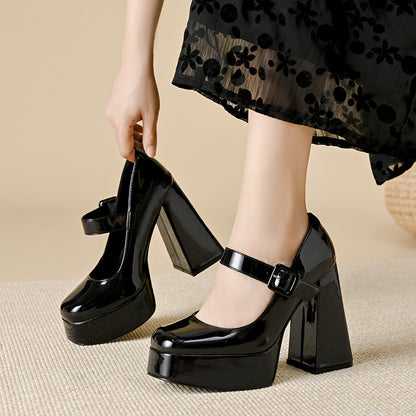 Chunky heels
