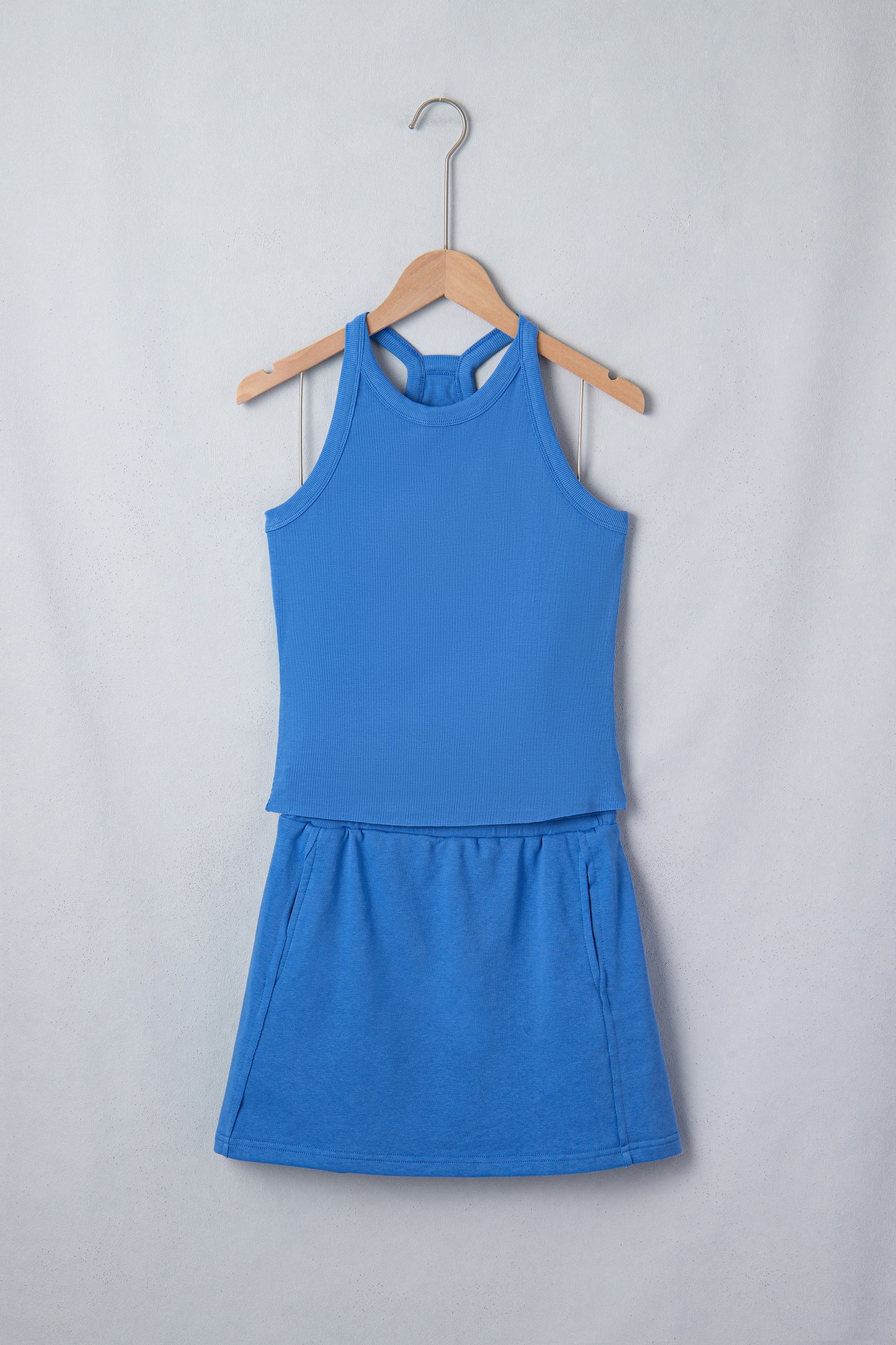 Geribde slim-fit tanktop en minirok met elastische taille 2-delige set