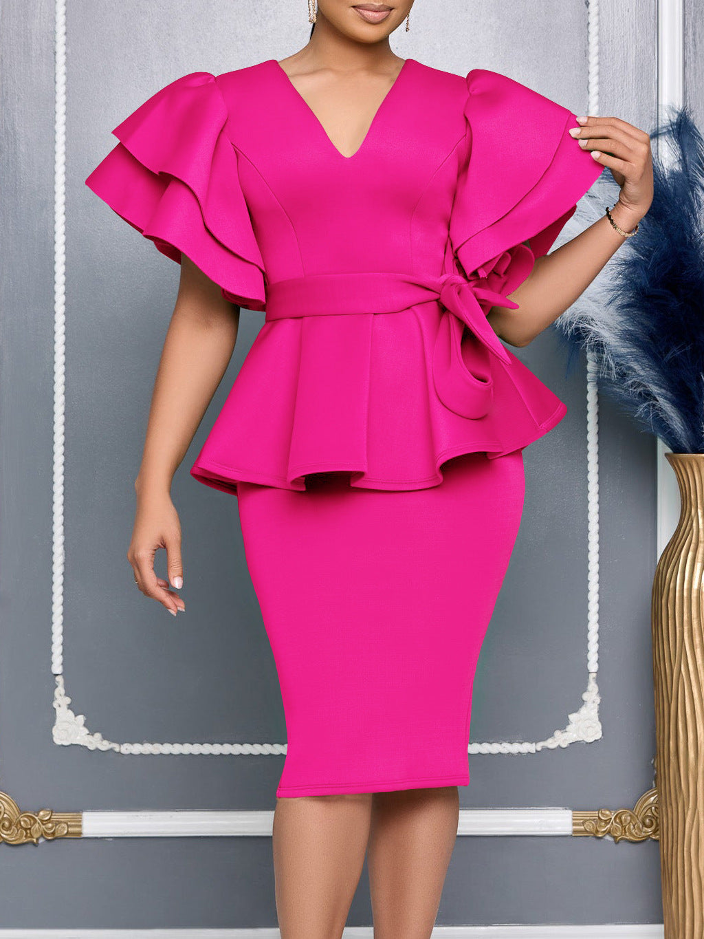 Elegant dress with lotus-leaf trim and solid color
