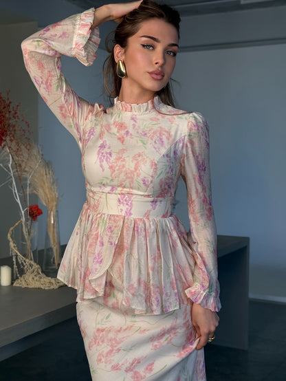 Set van top met bloemenprint ruches en rok met hoge taille en visgraatmotief