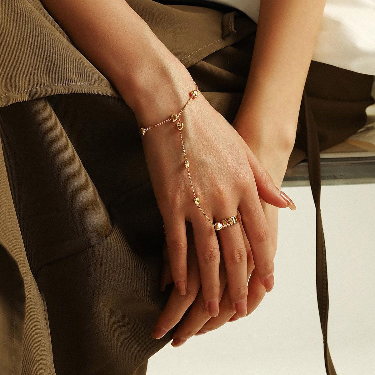Retro Heart Shape Gold Plated Bracelet