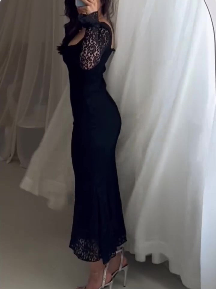 Zwarte kanten patchwork jurk met vierkante hals