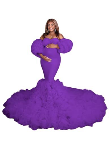 Plus-size fluffy tulle maternity photo shoot outfit, strapless bustier