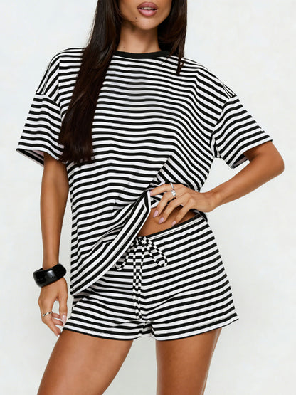 Women's Casual Short Sleeve T-Shirt and Shorts Set