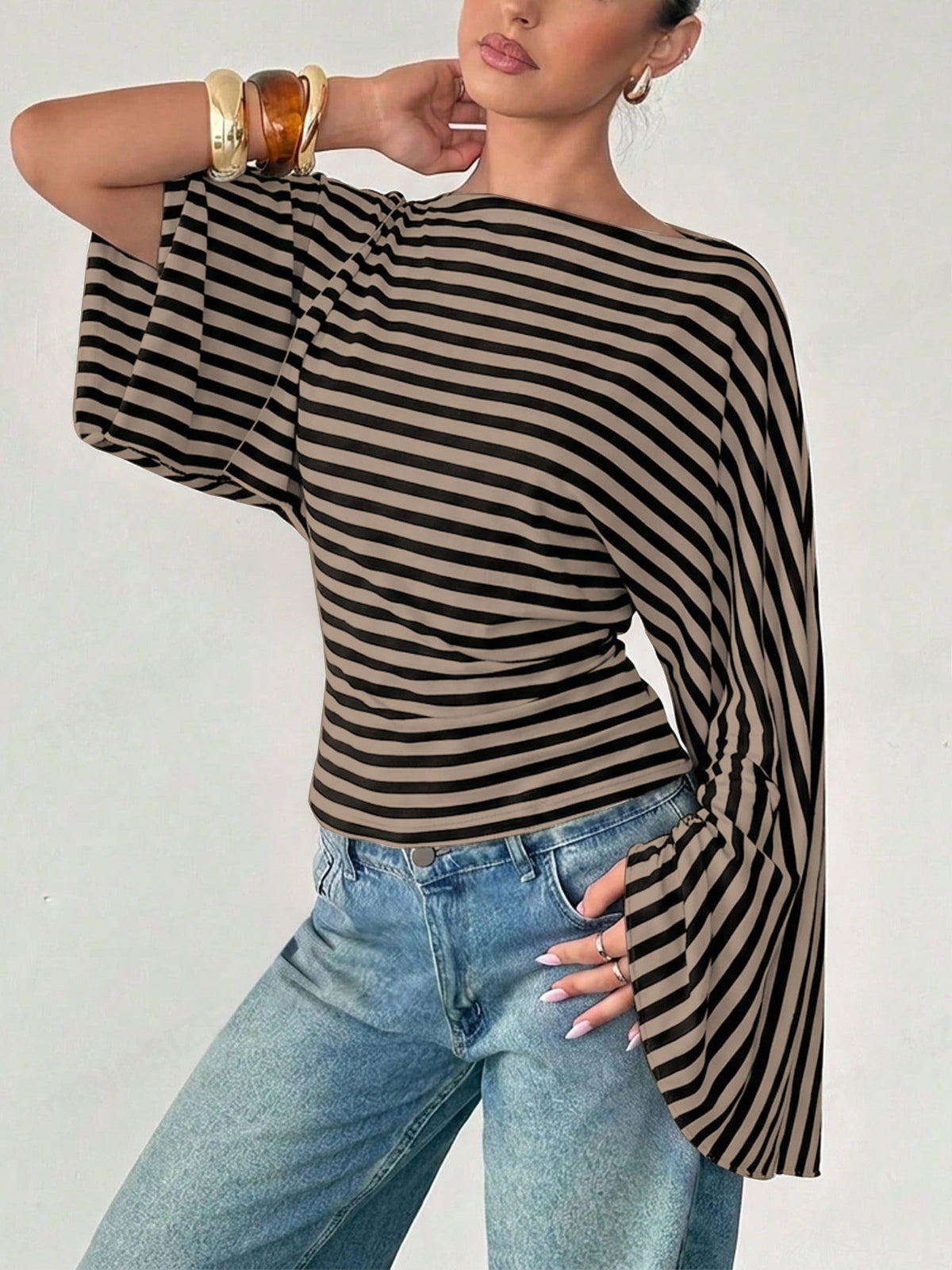 Casual gebreide slim fit top met lange wijde mouwen en strik op de rug