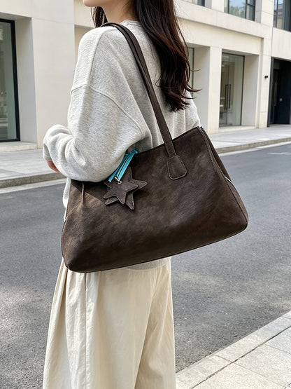 Star pendant tote shoulder bag
