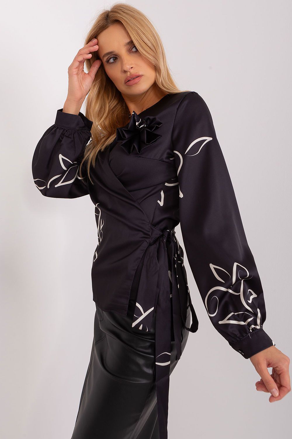  blouse model 188812 Lakerta 