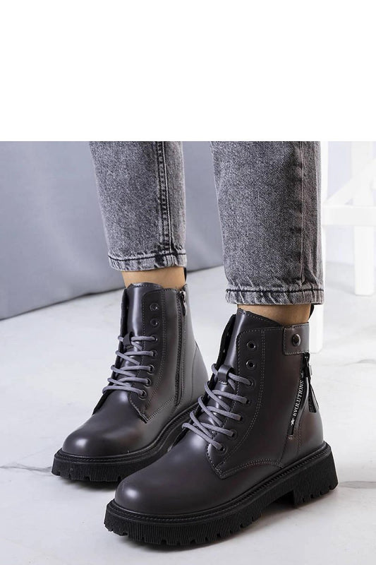  Laarsjes model 205885 Solea 