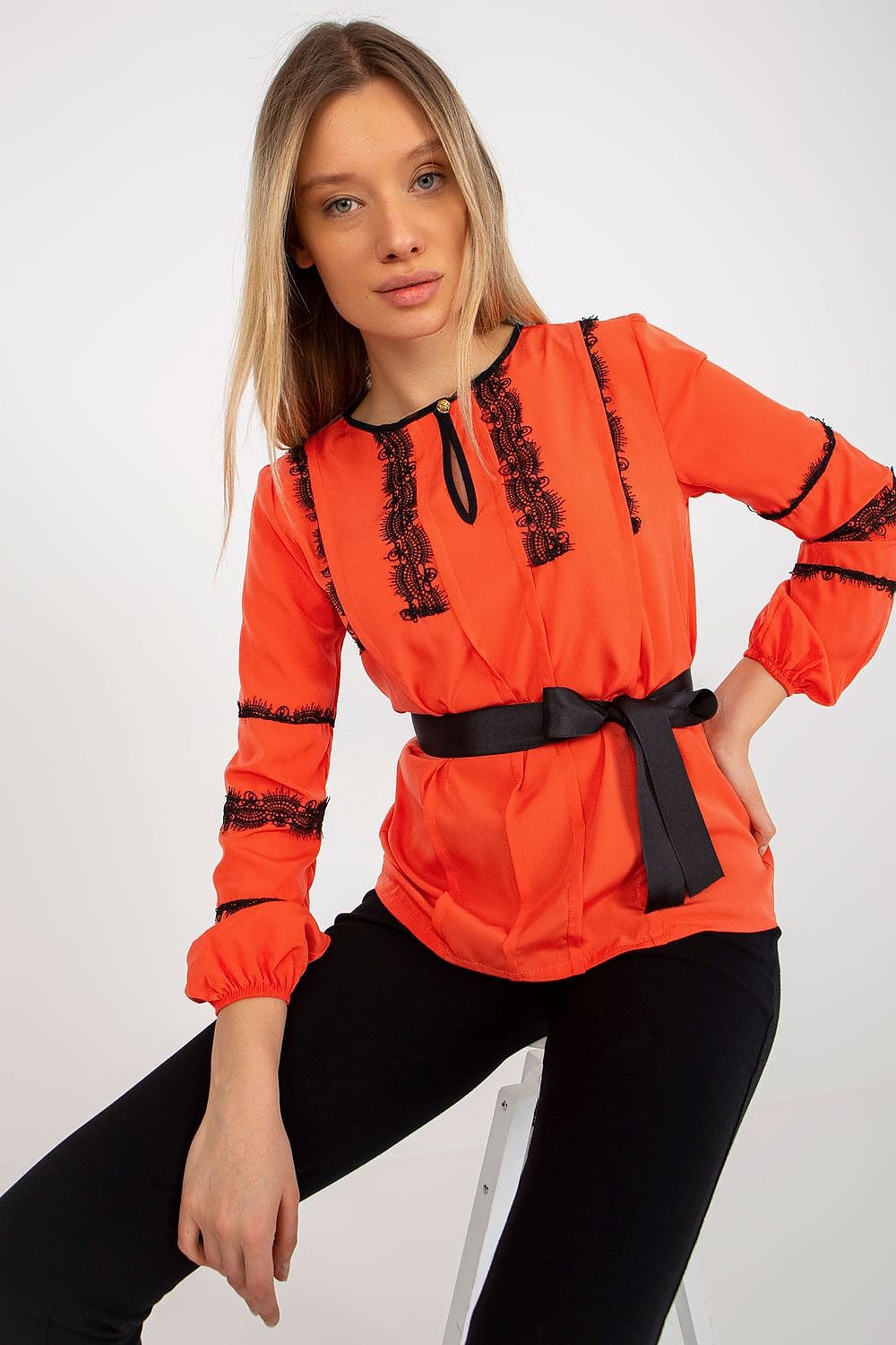  blouse model 176736 Lakerta 