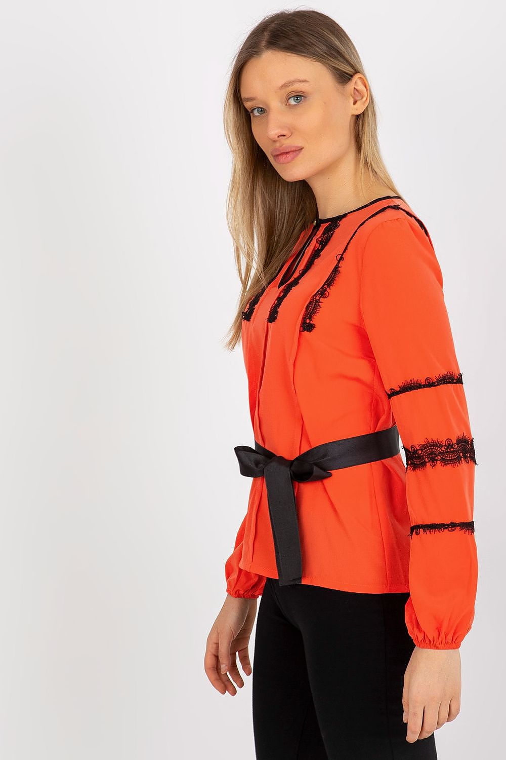  blouse model 176736 Lakerta 