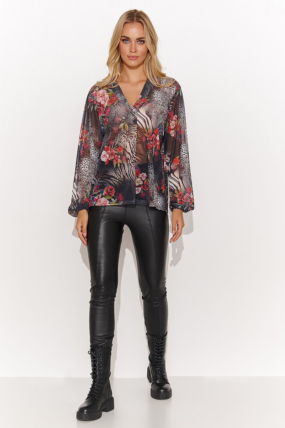  blouse model 184382 Makadamia 