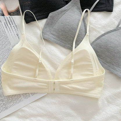 French-style deep V-neck lingerie for women