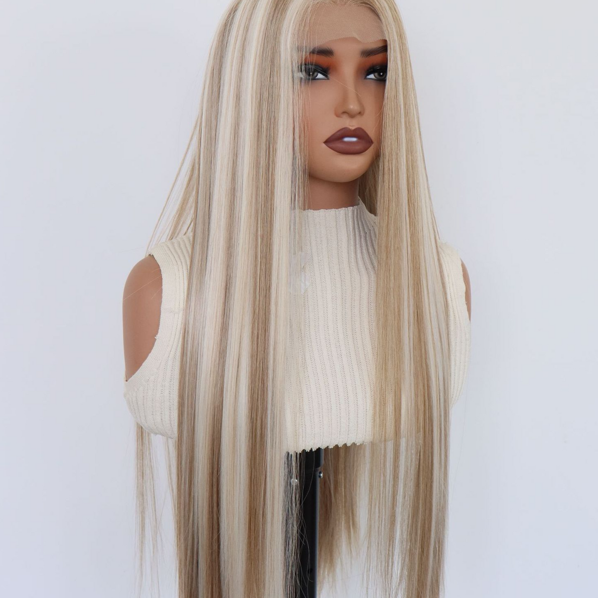 Long straight wig