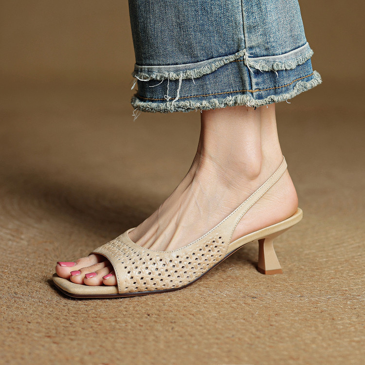 Fish-mouth sandals