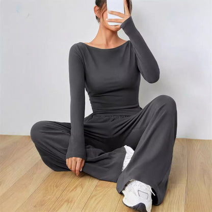 Tweedelig setje: longsleeve en broek met wijde pijpen