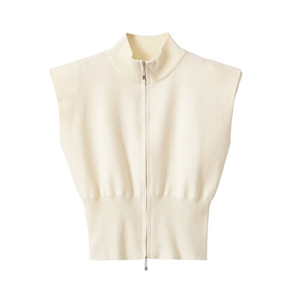 Fashionable stand-up collar sleeveless knitwear