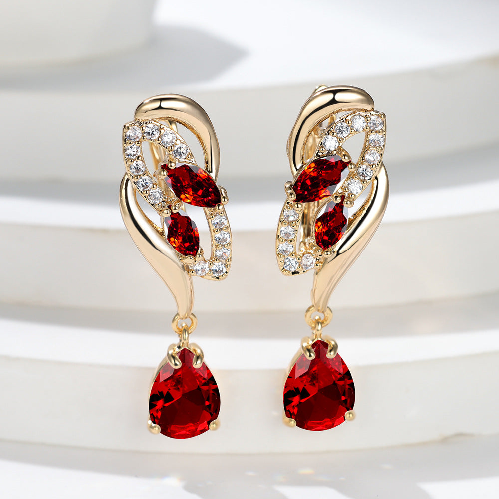 High-End Accessible Luxury Ear Jewelry