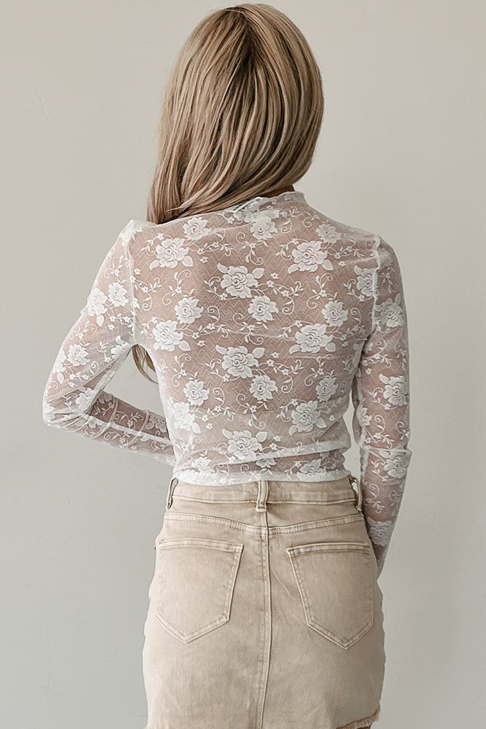 Top met col bloemenkant mesh en lange mouwen