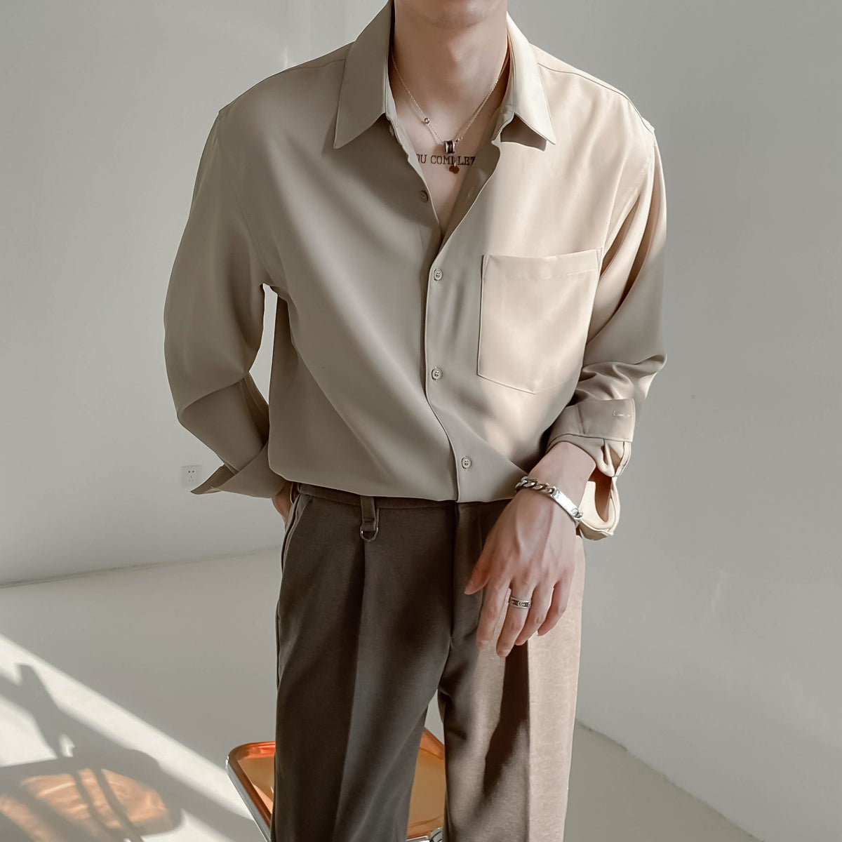 Men's loose-fitting long-sleeved shirt
