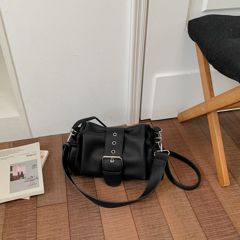 Solid-color single-shoulder underarm bag