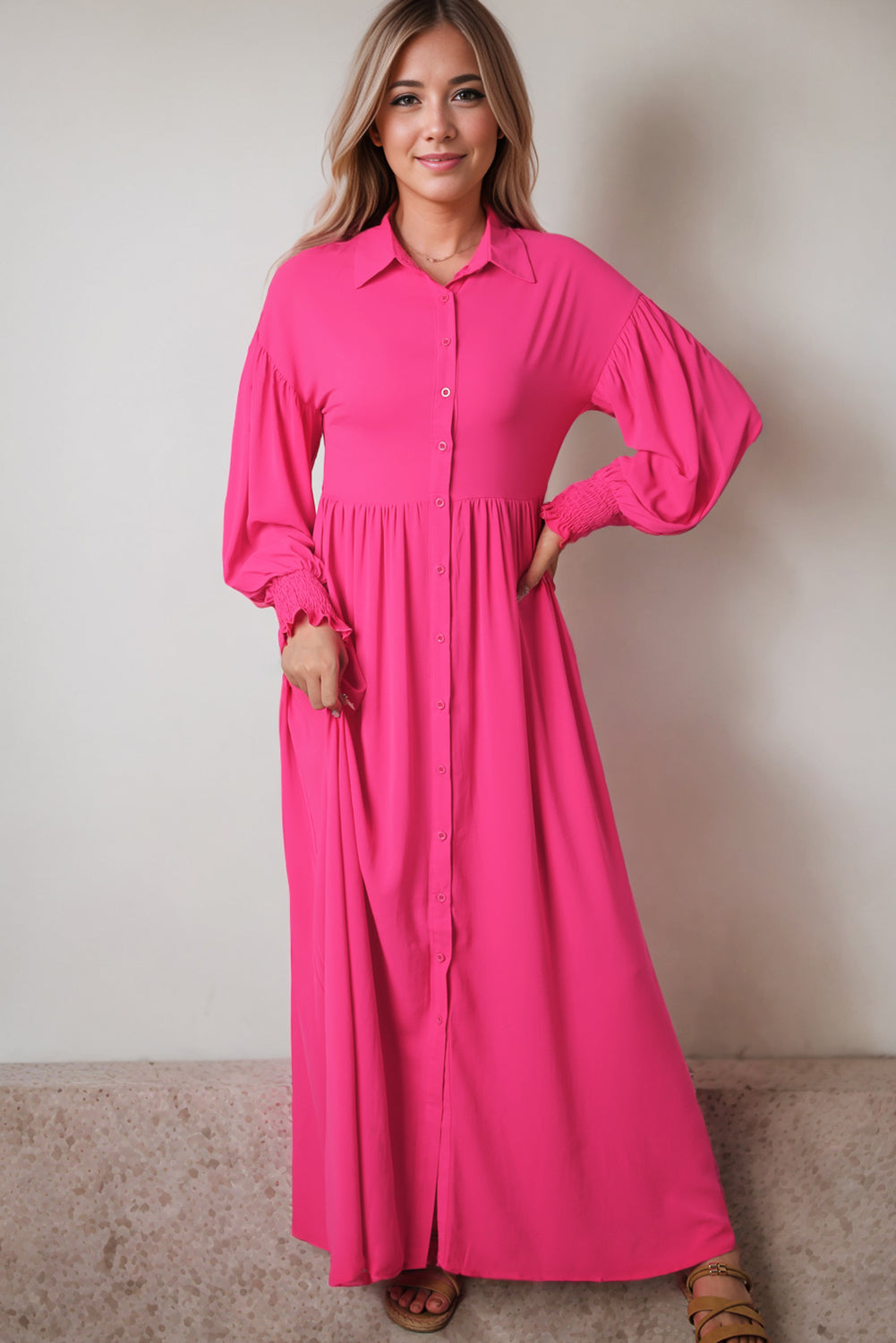Roze maxi-jurk met ballonmouwen
